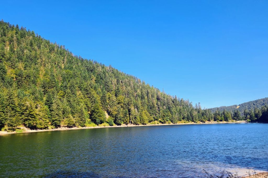 Lac du corbeau, refuge d'une grande beauté